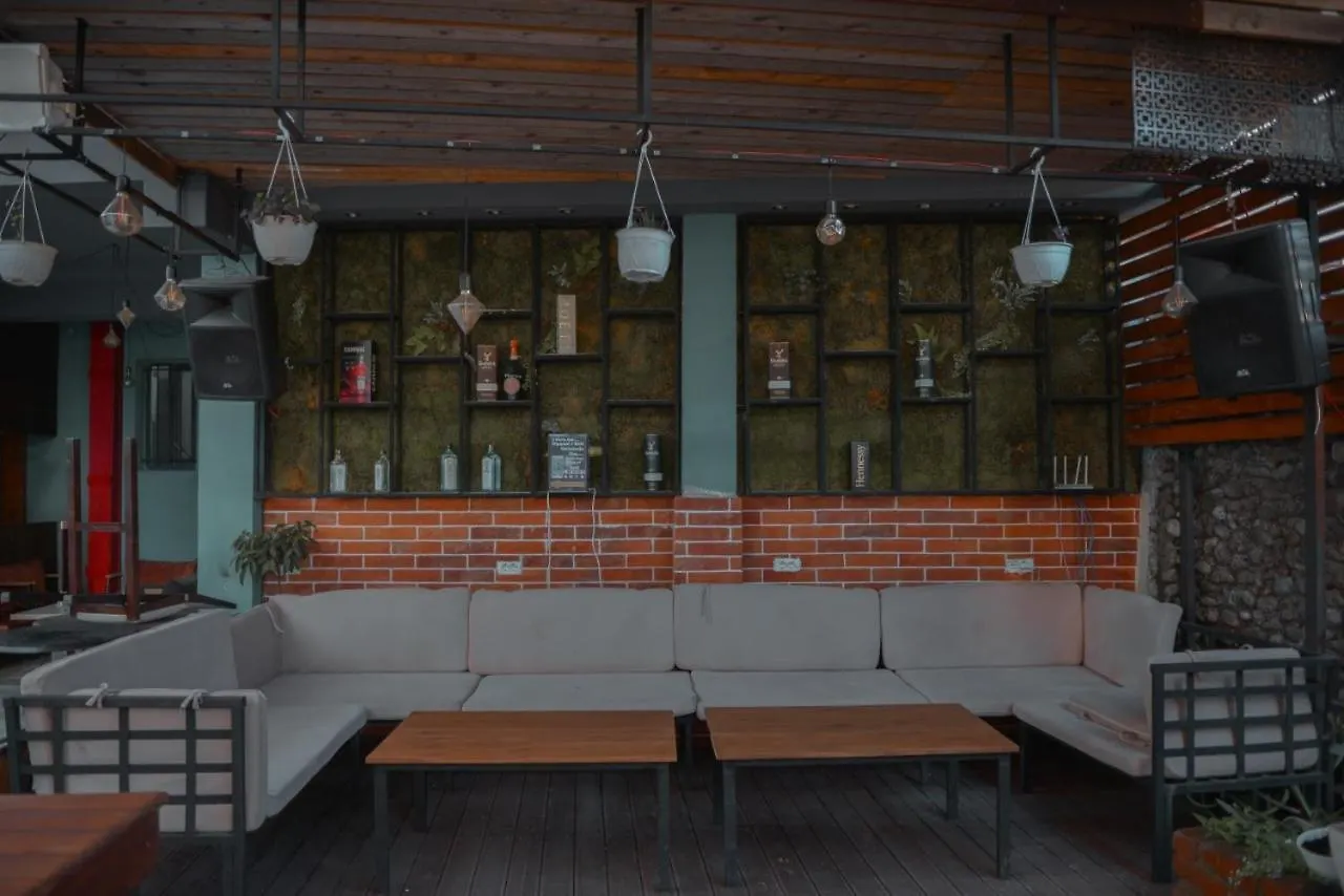 Kultura Hostel شكودر