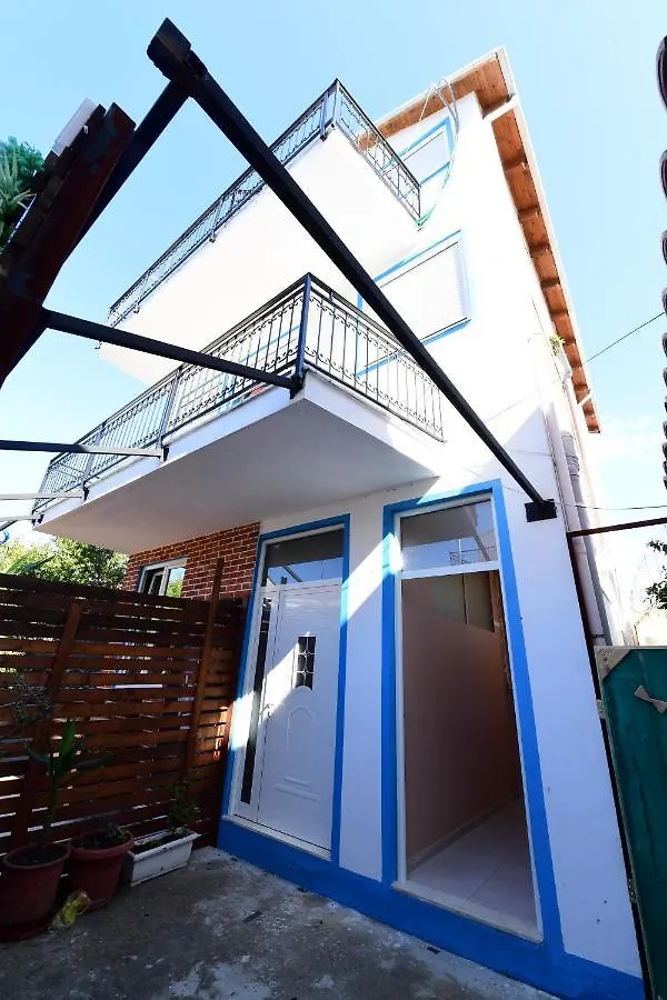 Kultura Hostel Shkoder 0*,
